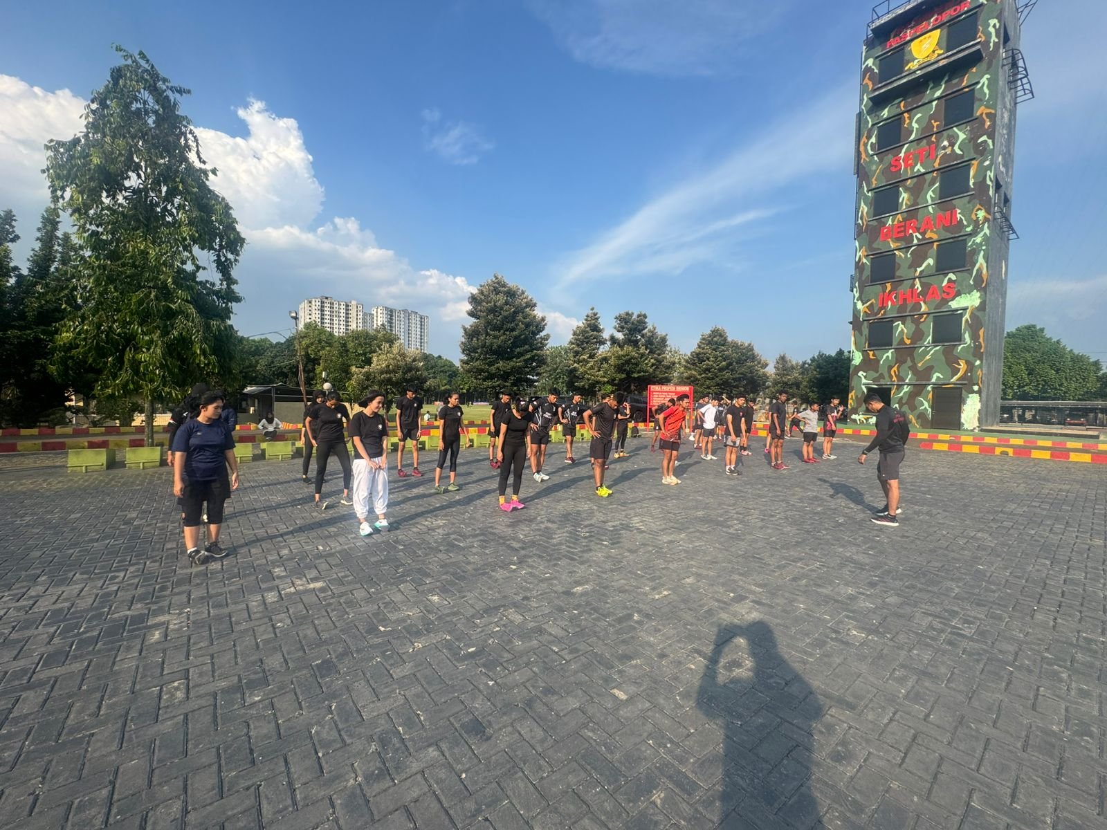 Fasilitas Latihan Fisik dan Renang